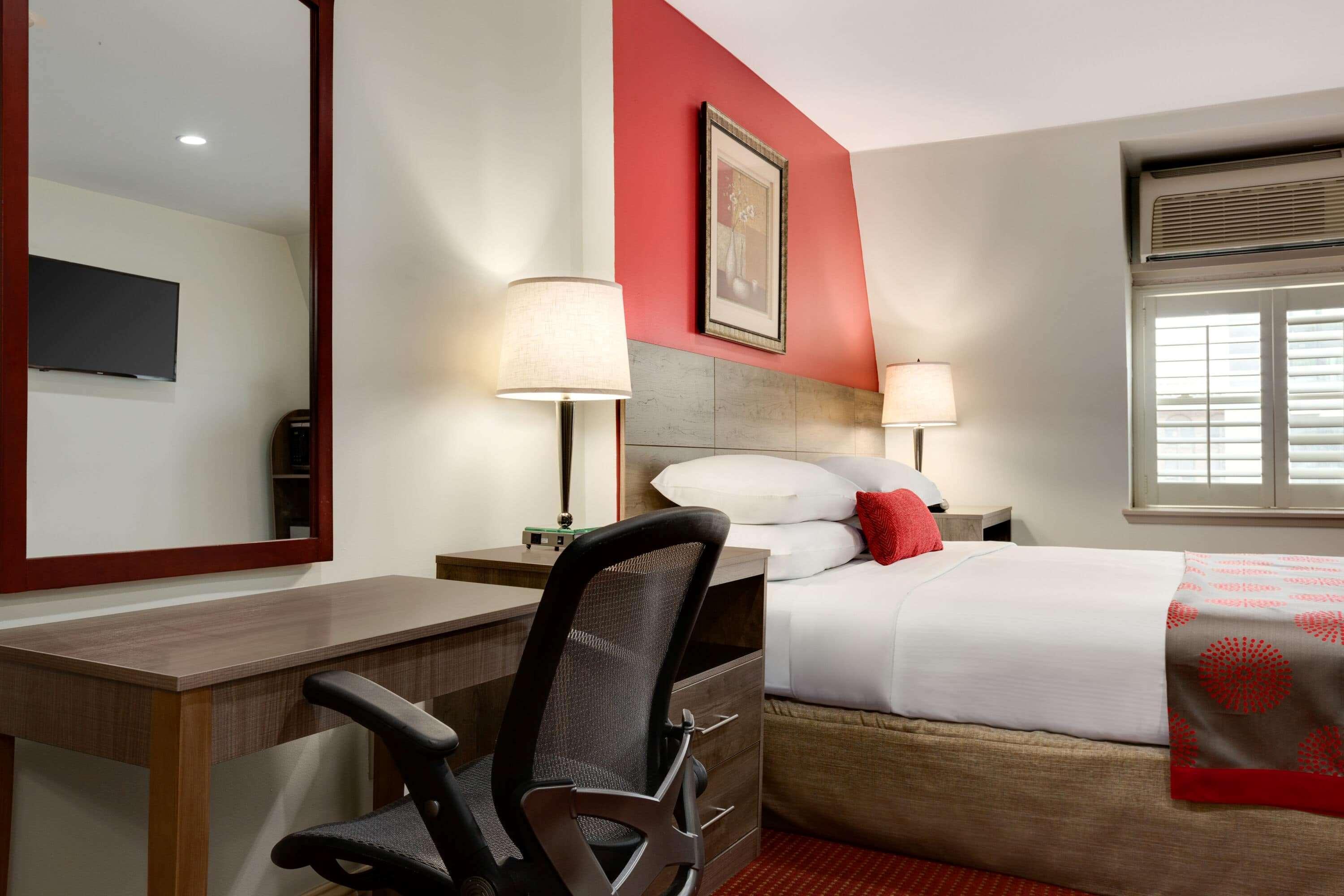 Ramada By Wyndham Oakland Downtown City Center Bagian luar foto