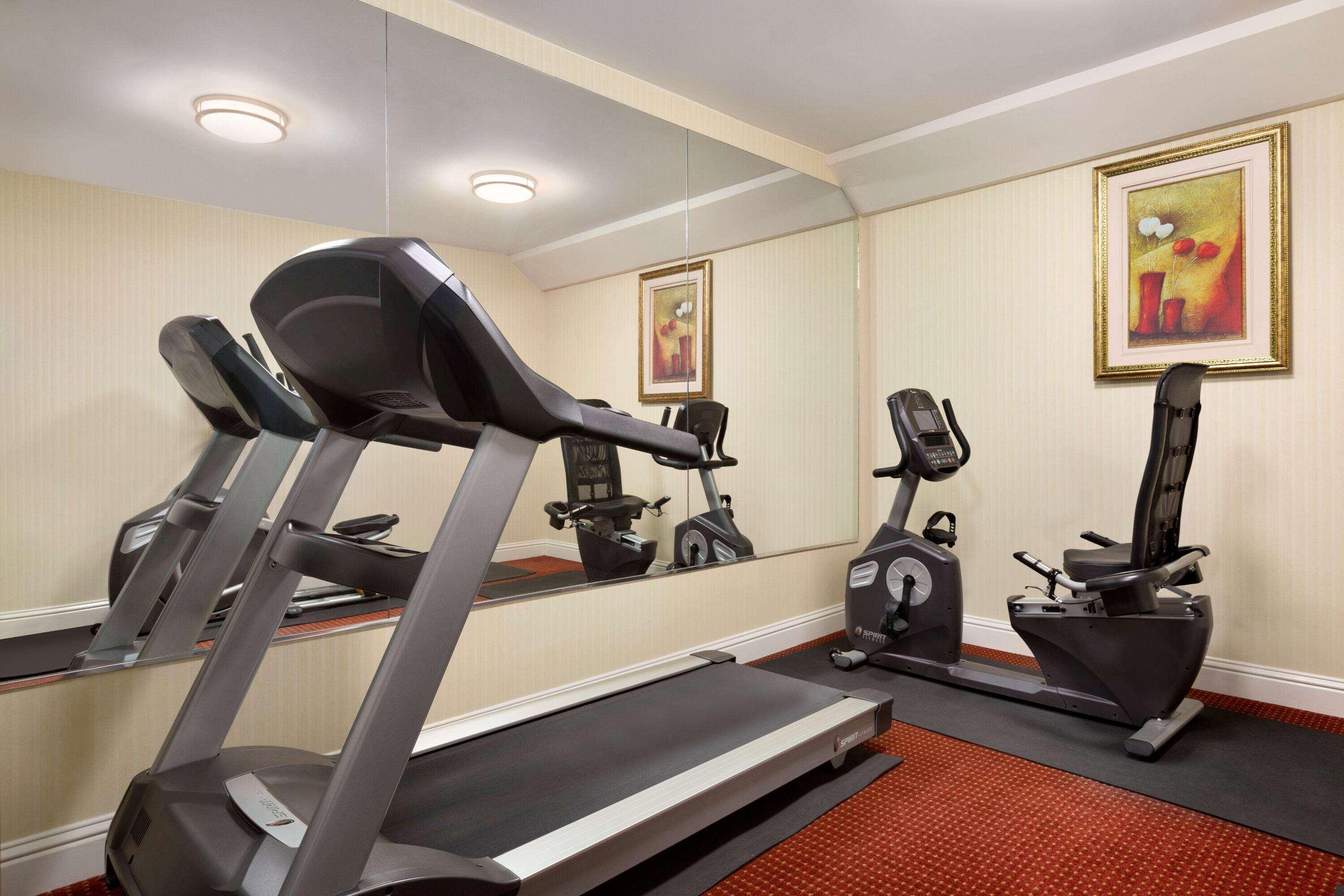 Ramada By Wyndham Oakland Downtown City Center Bagian luar foto