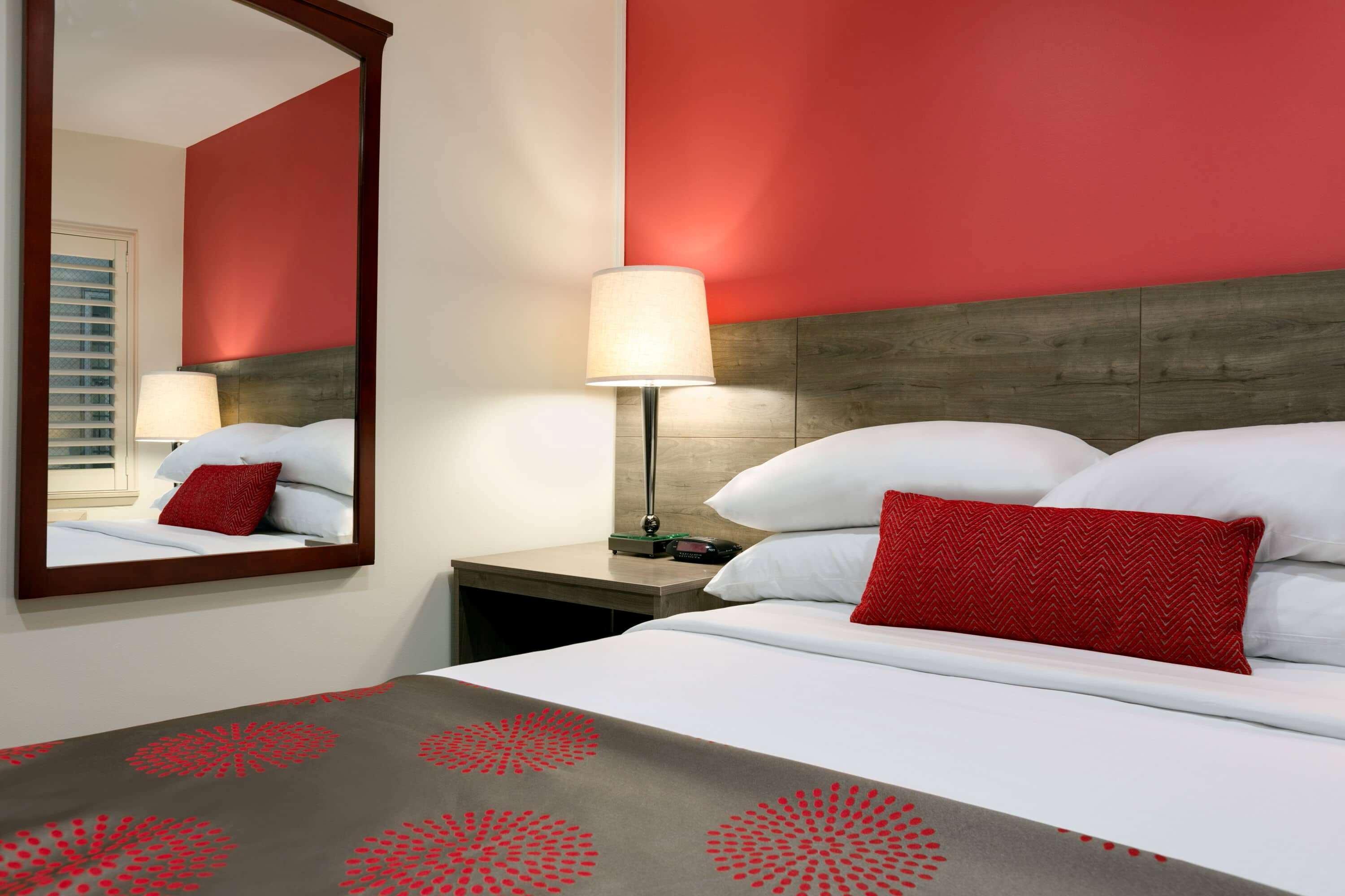 Ramada By Wyndham Oakland Downtown City Center Bagian luar foto
