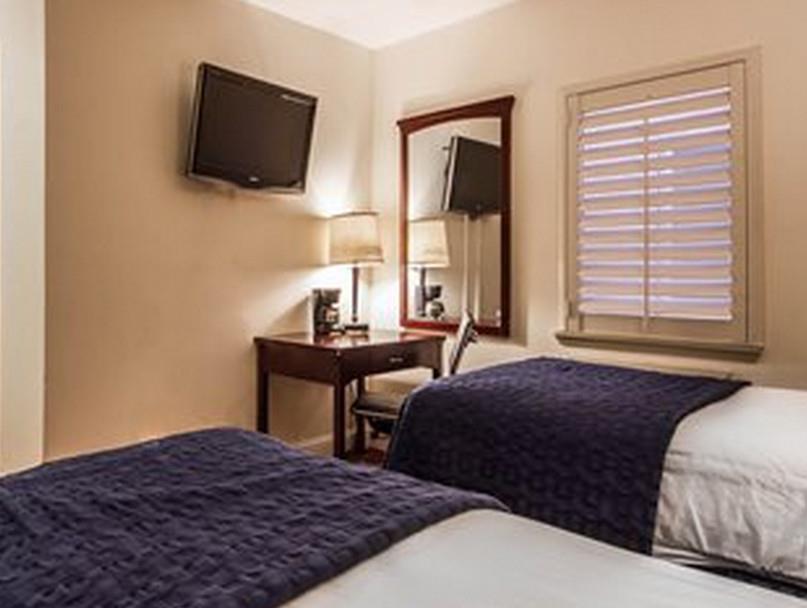 Ramada By Wyndham Oakland Downtown City Center Bagian luar foto